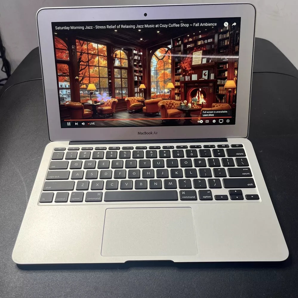 🔥🔥Apple MacBook Air 2012 A1465 11" Core i5 4GB RAM 64GB SSD - “Excellent “